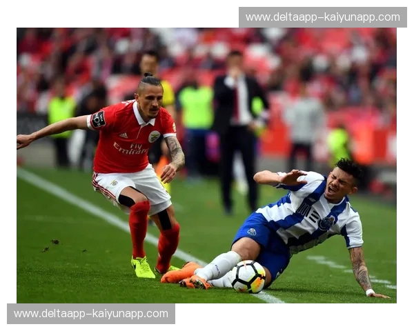 红鹰远征波尔图之郊：里奥阿维vs本菲卡，一场关于尊严与霸权的绿茵博弈